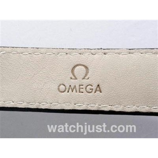 1:1 Perfecy UK Sale Omega Hour Vision Automatic Fake Watch With Brown And White Dial For Men